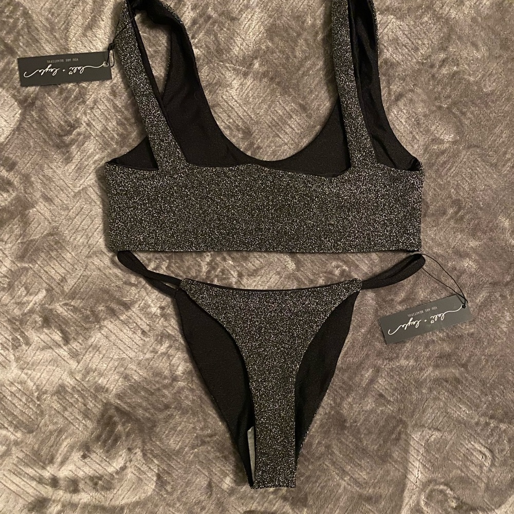 Shimmery Black Bikini Set - Picture 2 of 4